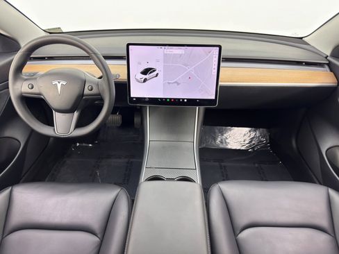 Used 2020 Tesla Model 3 Standard Range Plus image 13