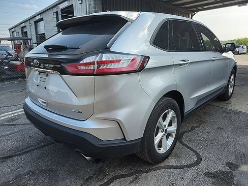 Used 2019 Ford Edge SE AWD/4WD image 4