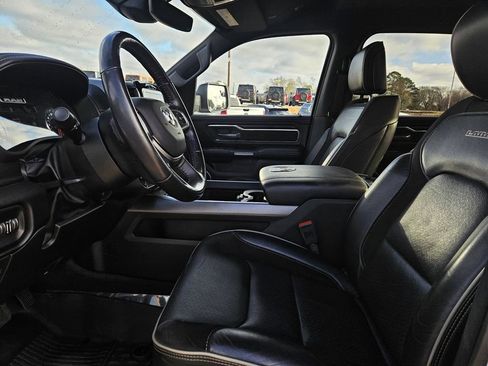 Used 2023 RAM 1500 Laramie image 12
