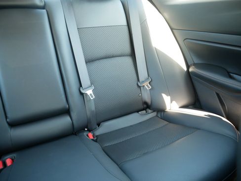 Certified 2022 Nissan Altima 2.5 SR FWD image 14