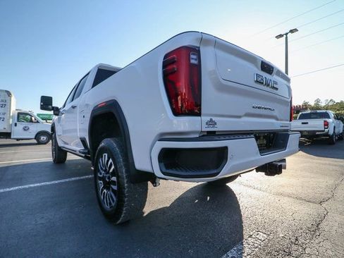 Used 2024 GMC Sierra 2500 Denali Ultimate image 7