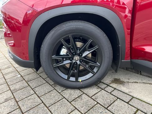 New 2026 Toyota Grand Highlander Limited image 18