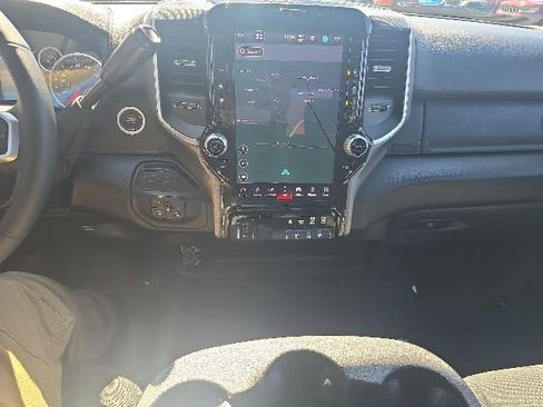 Used 2025 RAM 2500 Big Horn AWD/4WD image 26