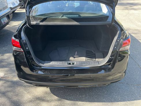 Used 2025 Nissan Versa SV FWD image 24