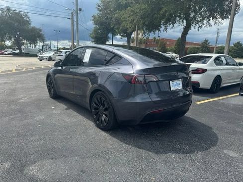 Used 2022 Tesla Model Y Performance AWD/4WD image 3