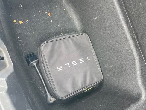 Used 2022 Tesla Model 3 Long Range image 11