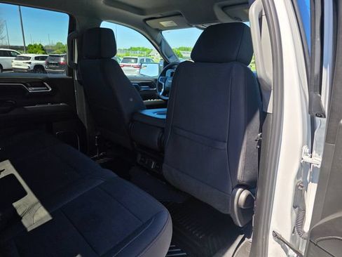 Used 2024 Chevrolet Silverado 1500 LT AWD/4WD image 13