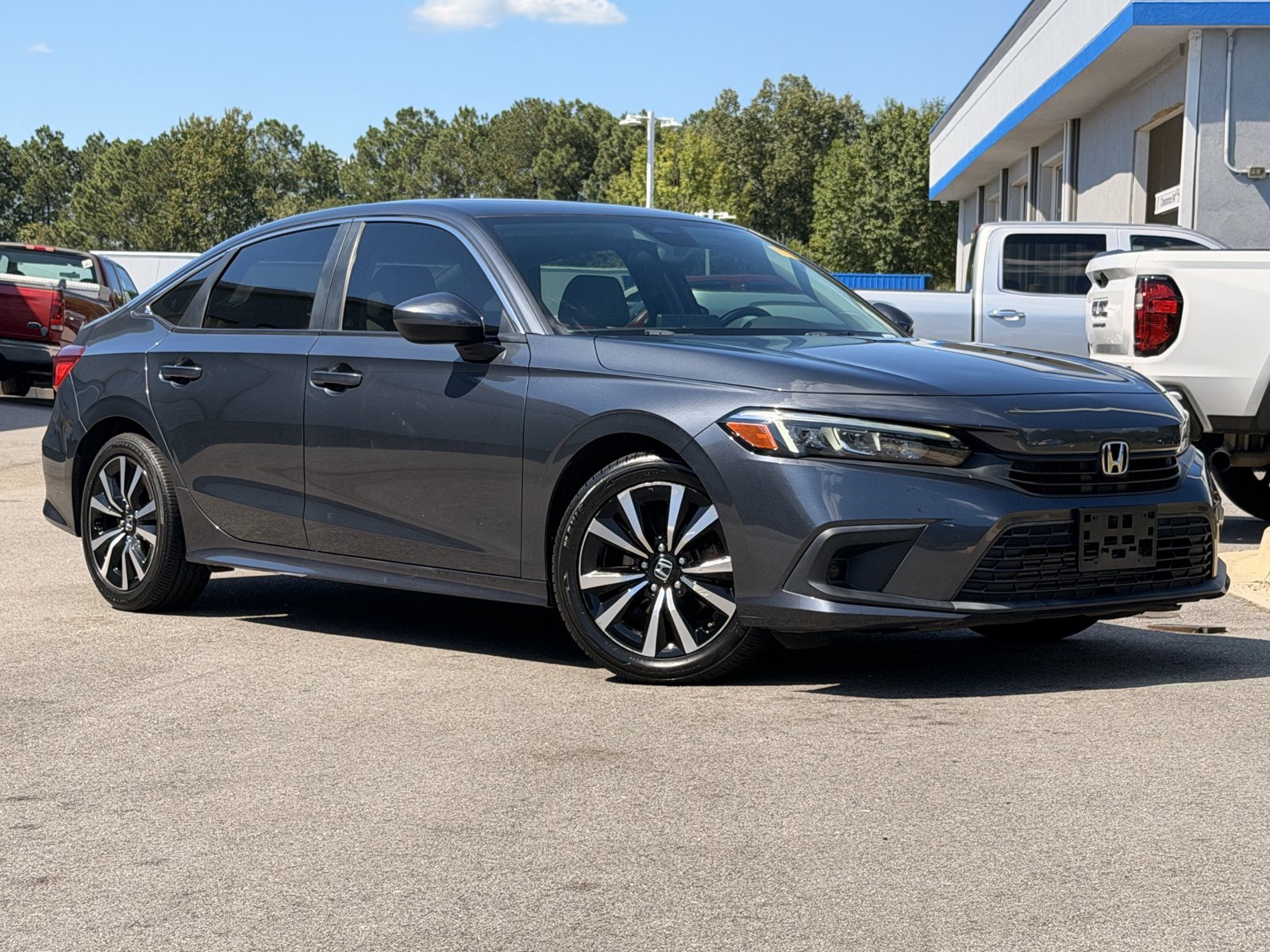 Used 2022 Honda Civic EX image 2