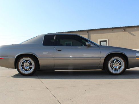 Used 2000 Cadillac Eldorado Touring image 38