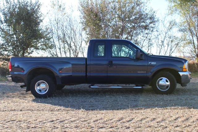 Used 2001 Ford F350 XLT RWD image 4