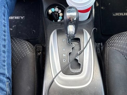 Used 2016 Dodge Journey SXT w/ Comfort/Convenience Group FWD image 14