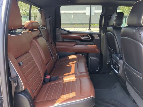 Used 2023 GMC Sierra 1500 Denali Ultimate AWD/4WD image 31