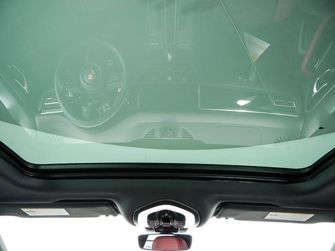 New 2026 Porsche Macan Turbo image 23