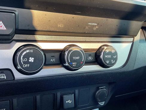 Used 2021 Toyota Tacoma SR w/ SR Convenience Package image 29