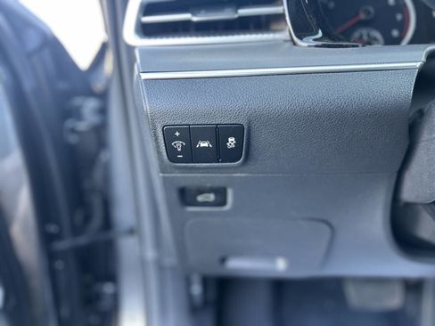 Used 2022 Kia K5 LXS image 12