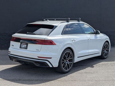 Used 2023 Audi Q8 Prestige w/ Prestige Package AWD/4WD image 3