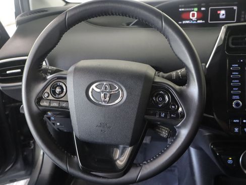 Used 2022 Toyota Prius Prime LE FWD image 12