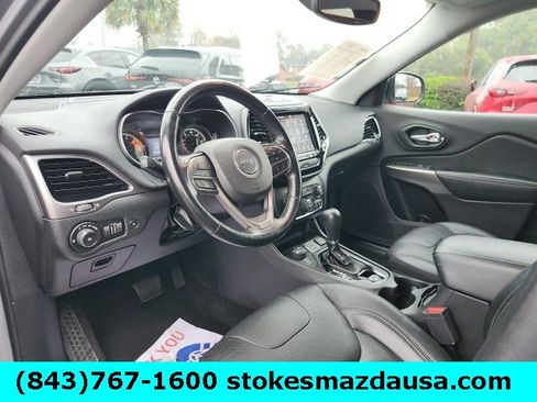 Used 2020 Jeep Cherokee Limited image 18