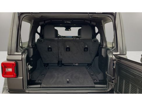 Used 2025 Jeep Wrangler Unlimited Rubicon AWD/4WD image 28