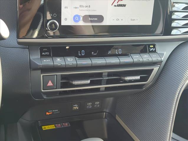 Certified 2026 Toyota Camry SE w/ Convenience Package FWD image 23