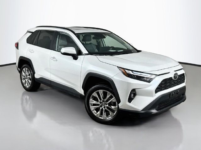 Used 2025 Toyota RAV4 XLE Premium w/ Weather Package AWD/4WD image 3