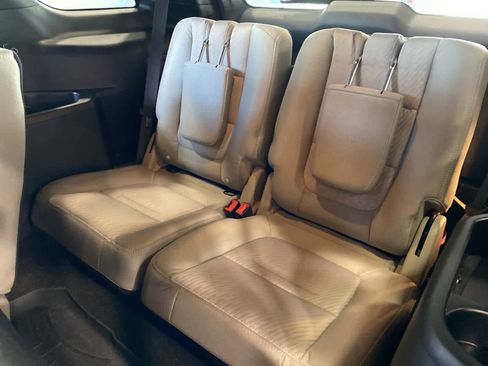 Used 2018 Ford Explorer FWD image 27