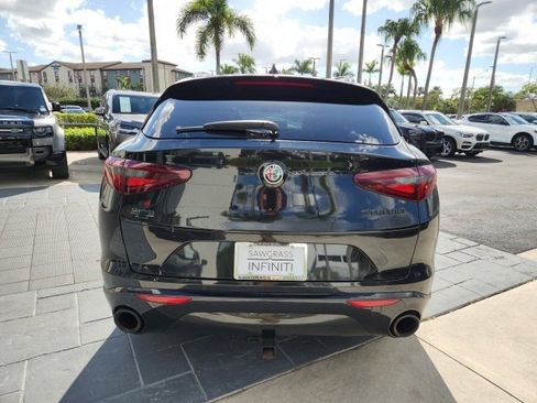Used 2020 Alfa Romeo Stelvio Ti Sport w/ Quick Order Package 22S Sport image 10