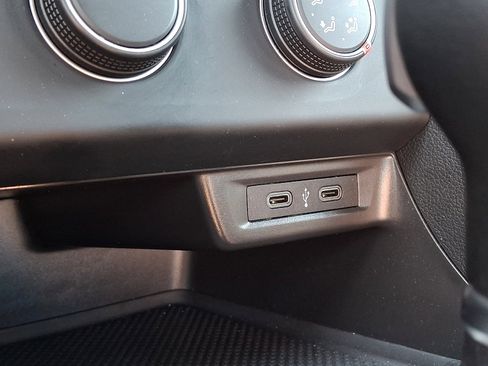 Certified 2023 Volkswagen Jetta Sport FWD image 23