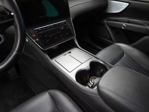 Used 2024 Maserati Grecale GT image 21