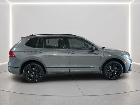 Certified 2024 Volkswagen Tiguan SE R-Line AWD/4WD image 7