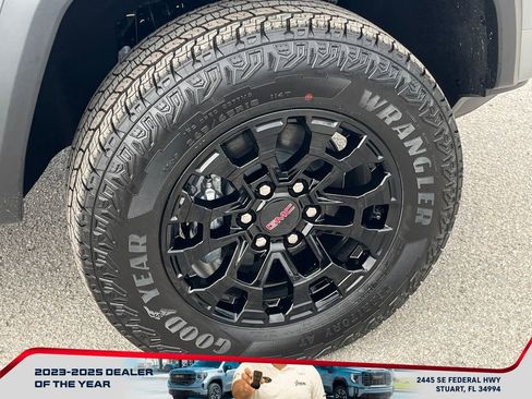 New 2026 GMC Canyon Elevation w/ Convenience Package image 21