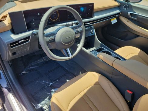 New 2025 Hyundai Sonata Limited image 22