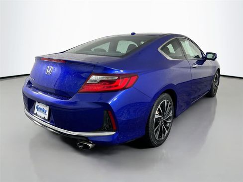 Used 2017 Honda Accord EX image 6