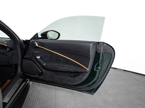 Used 2023 Ferrari Roma RWD image 15