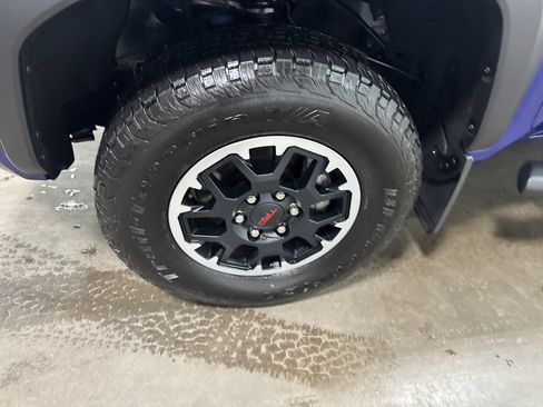 Used 2024 Toyota Tacoma TRD Off-Road image 8