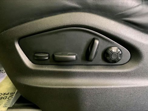 Used 2022 Porsche Cayenne image 69