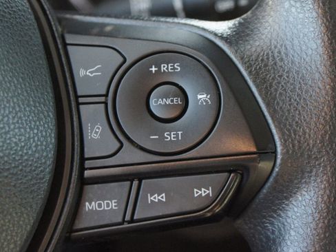 Used 2024 Toyota RAV4 XLE image 9