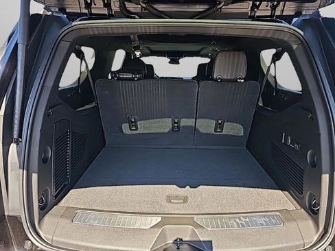 New 2026 Chevrolet Suburban RST w/ RST Capability Package image 17