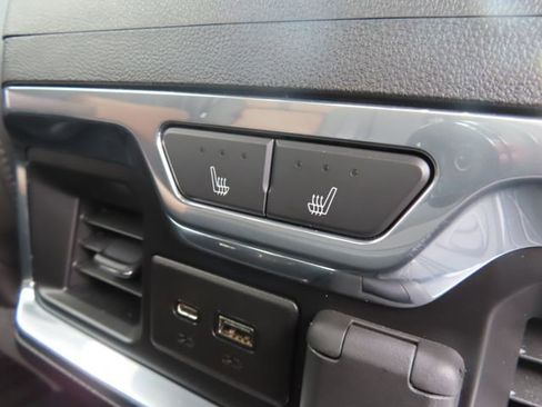 Used 2019 Chevrolet Silverado 1500 High Country image 49