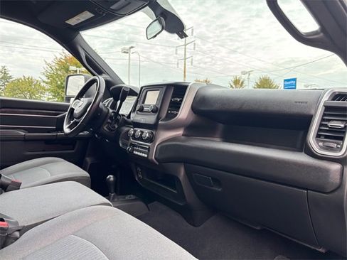 Used 2024 RAM 3500 SLT w/ Quick Order Package 2YG SLT image 42