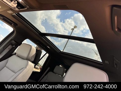 New 2026 GMC Yukon Elevation w/ Elevation Premium Package AWD/4WD image 17
