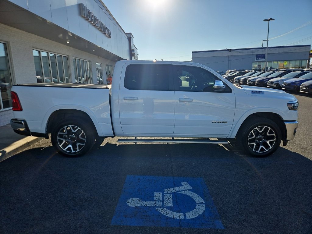 Used 2025 RAM 1500 Laramie AWD/4WD image 4