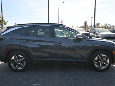Used 2025 Hyundai Tucson SEL FWD image 11
