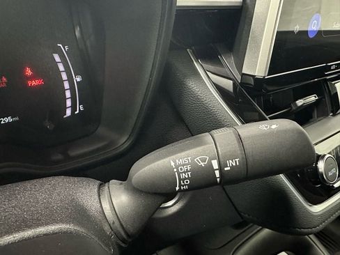 Used 2025 Toyota Corolla SE w/ SE Premium Package image 22