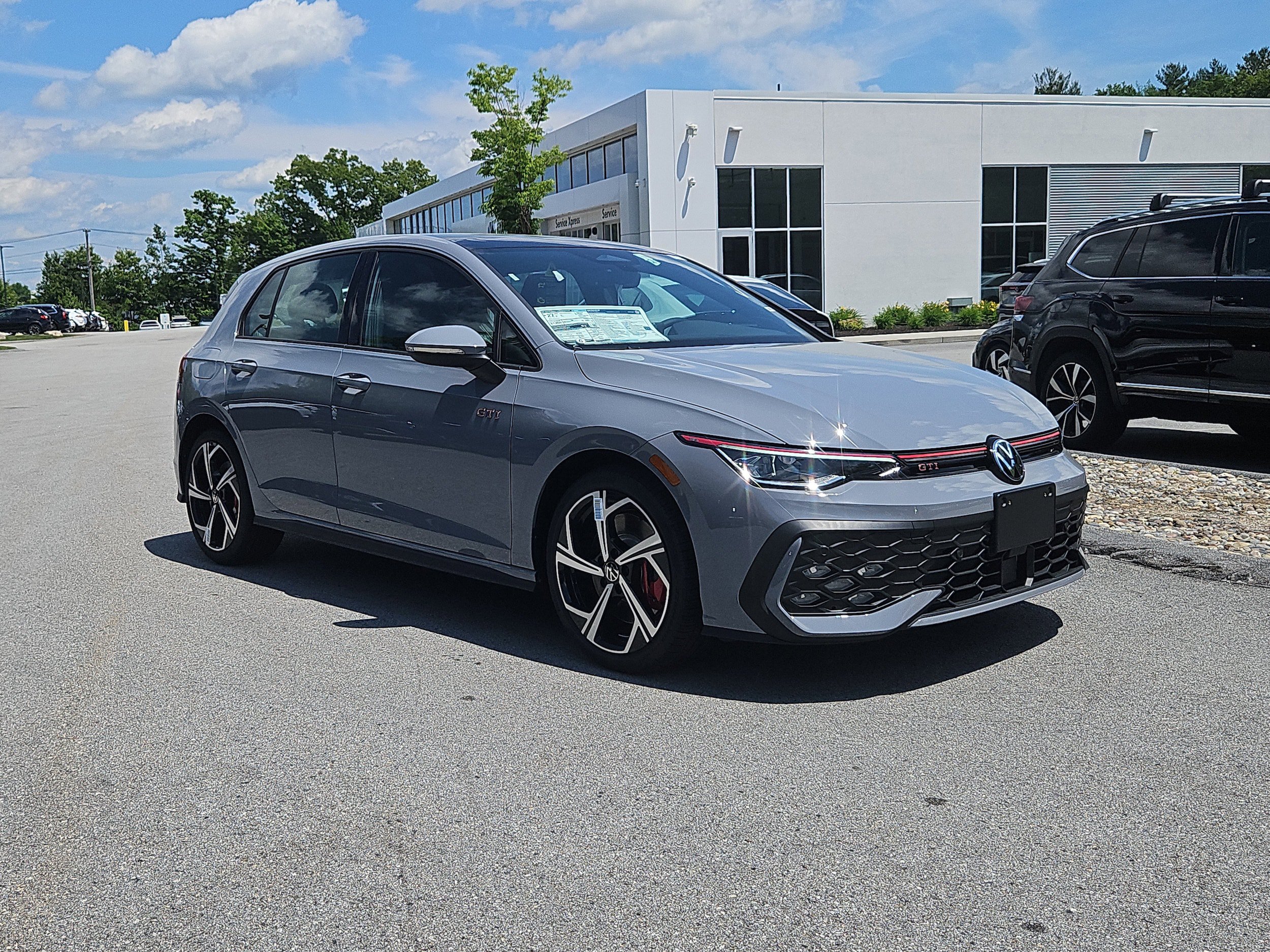 New 2026 Volkswagen GTI SE FWD image 1