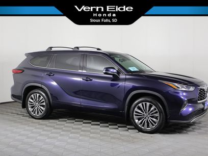 Used 2021 Toyota Highlander Platinum