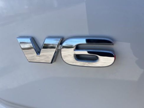 Used 2023 Toyota Tacoma SR AWD/4WD image 29