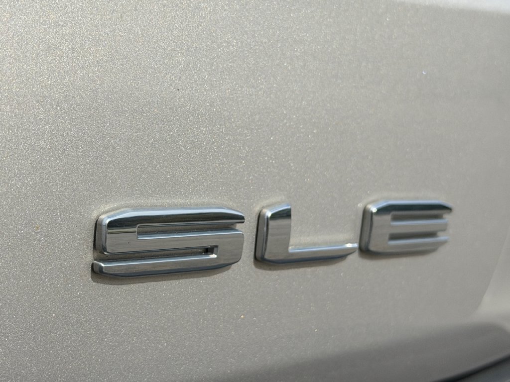 Used 2022 GMC Yukon XL SLE w/ Max Trailering Package AWD/4WD image 10