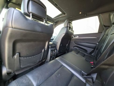 Used 2018 Jeep Grand Cherokee Limited image 13