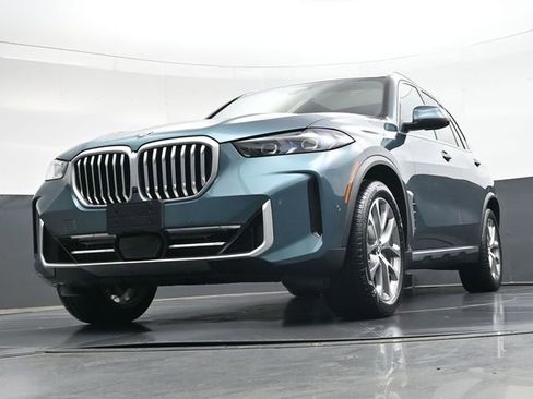 Used 2025 BMW X5 xDrive40i AWD/4WD image 40